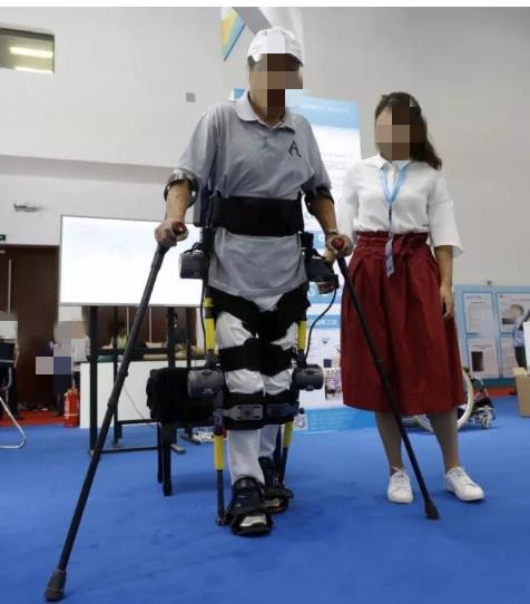 外骨骼機器人的康復應用